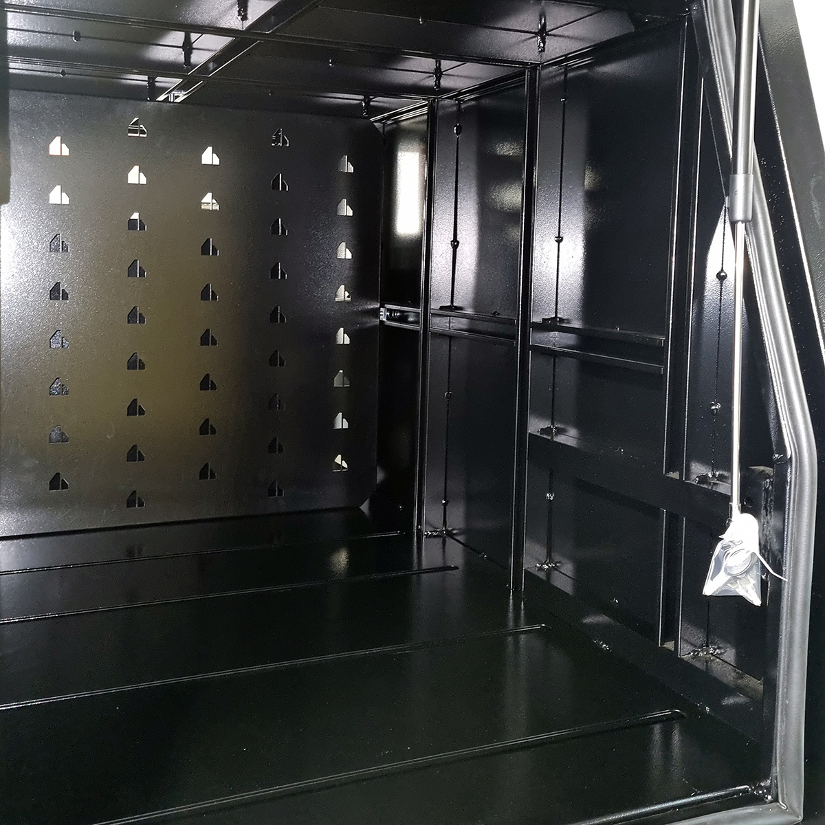 1800mm Aluminium Canopy – Black - Image 10