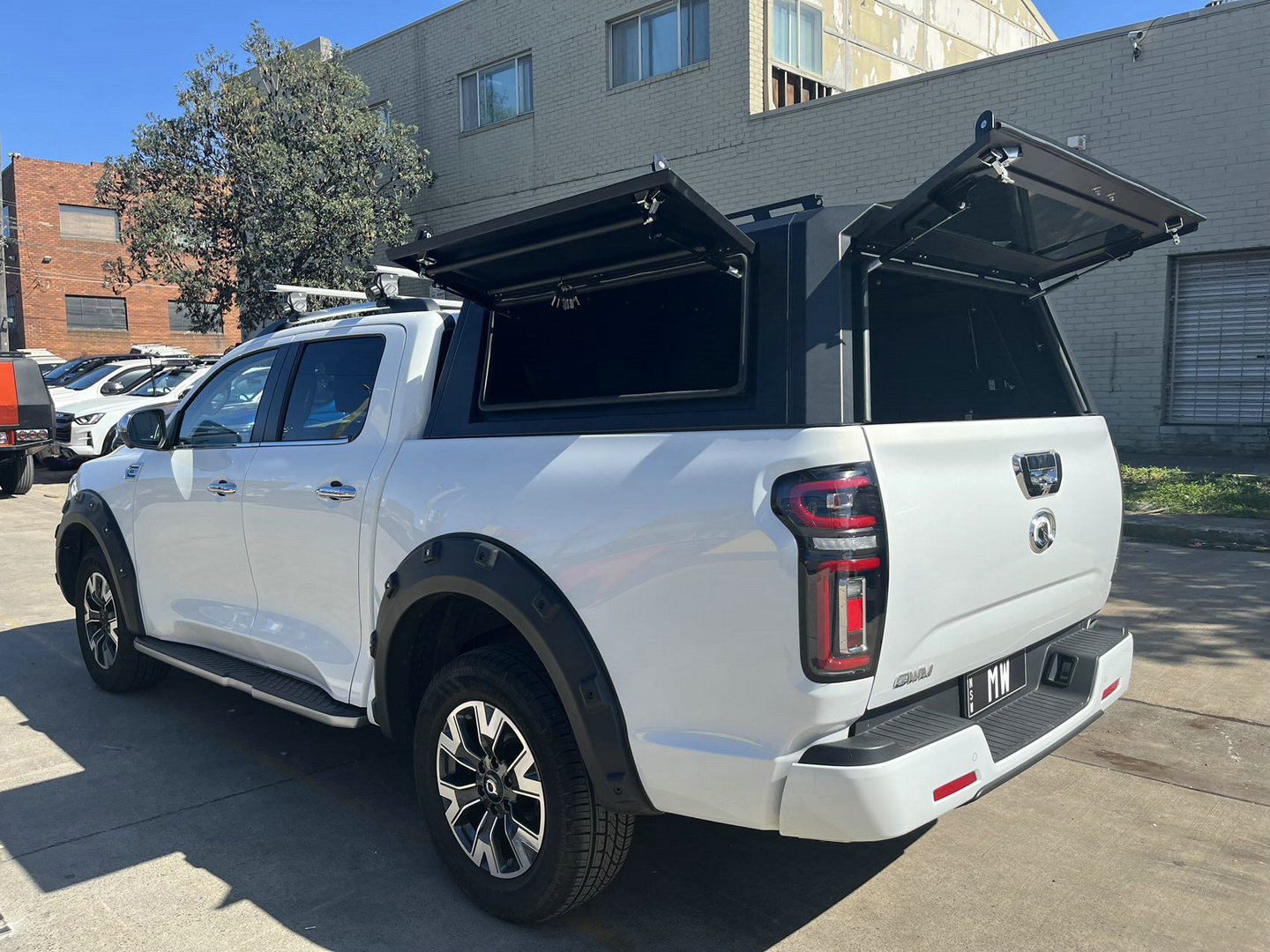 MW Aluminium Tub Canopy – Dual Cab - Image 4