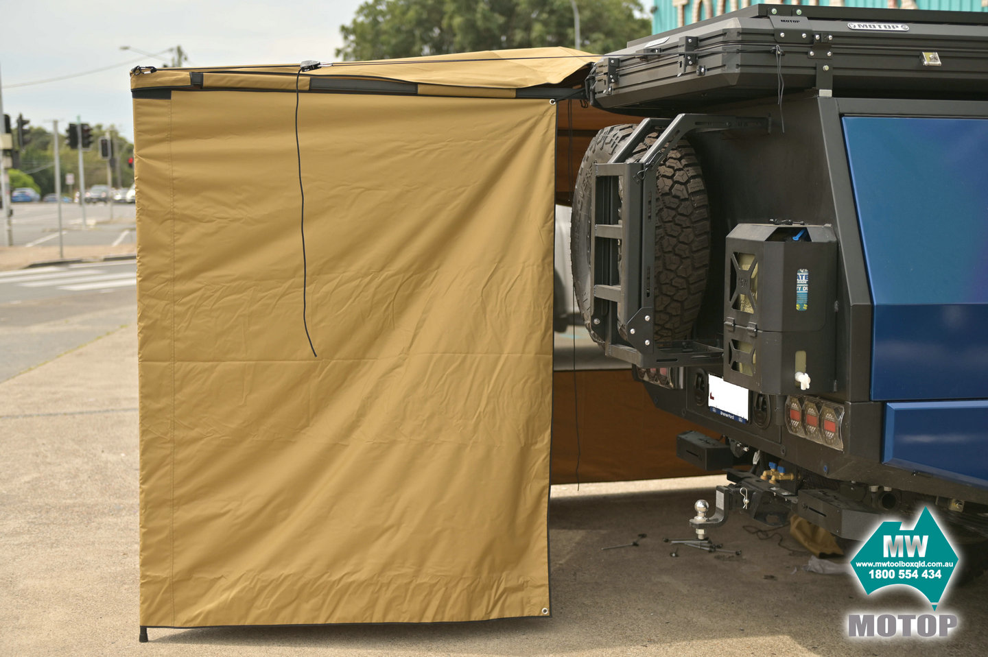 Motop Awning Wall Kit for 180 Freestanding Awning - Image 4