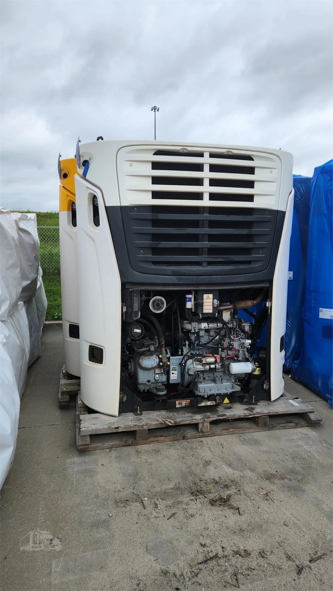 Buy X4 7500R Refrigeration Units Online - Image 7